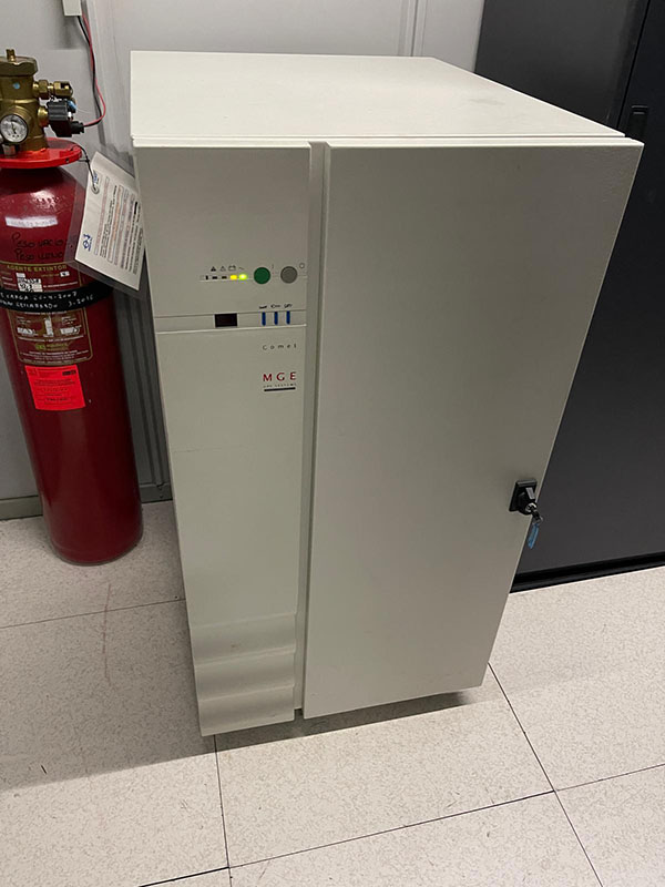 Servicio de cambio de Baterias SAI Servicio de cambio de Baterias SAI